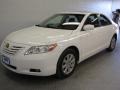 Super White - Camry XLE V6 Photo No. 2