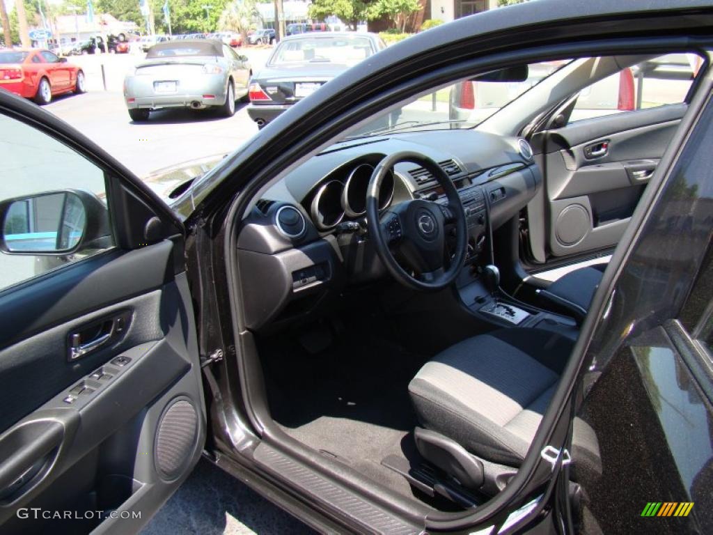 2009 MAZDA3 i Touring Sedan - Black Mica / Black photo #9