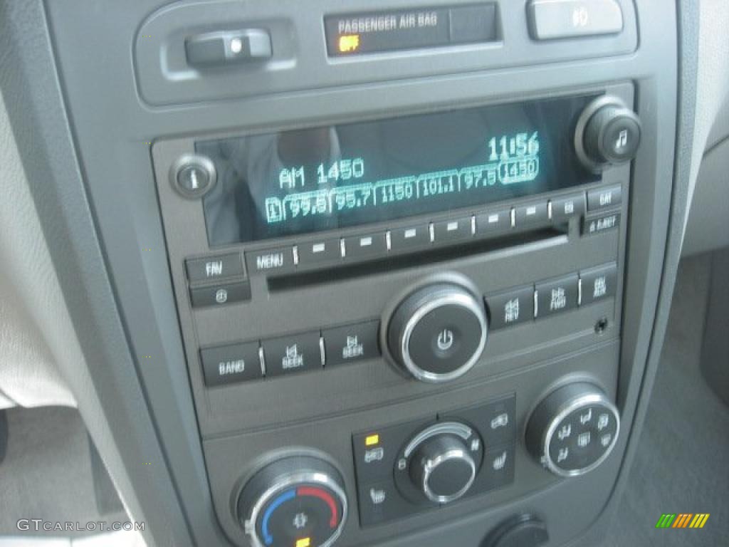 2007 HHR LT - Majestic Amethyst Metallic / Gray photo #13