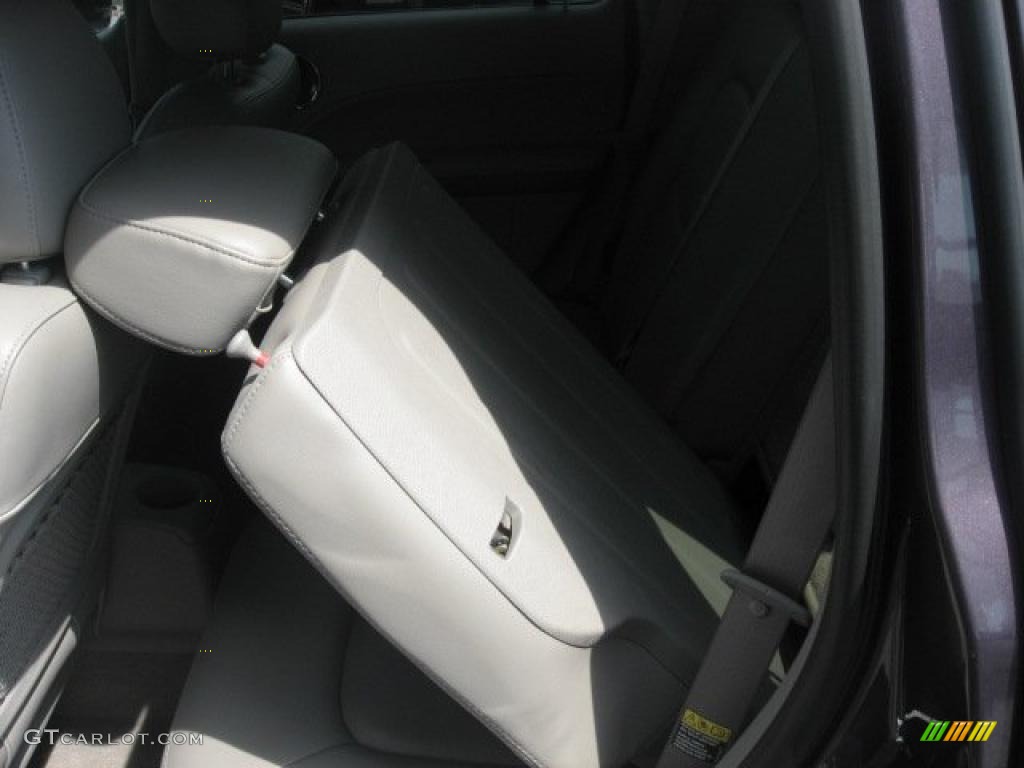 2007 HHR LT - Majestic Amethyst Metallic / Gray photo #17