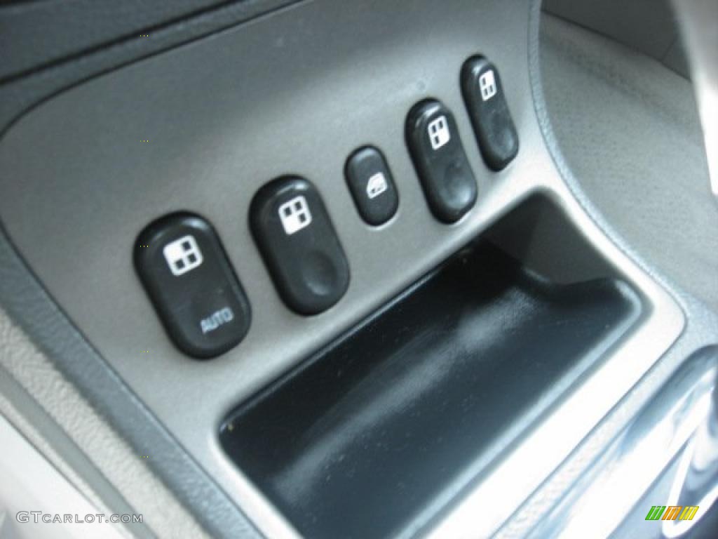 2007 HHR LT - Majestic Amethyst Metallic / Gray photo #29