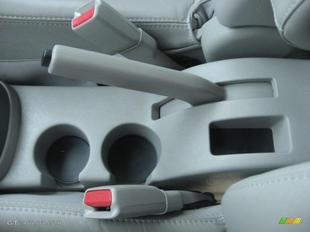 2007 HHR LT - Majestic Amethyst Metallic / Gray photo #32