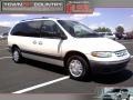 White 2000 Plymouth Grand Voyager SE
