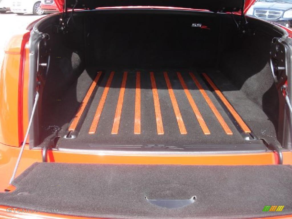 2003 Chevrolet SSR Standard SSR Model Trunk Photo #48937282