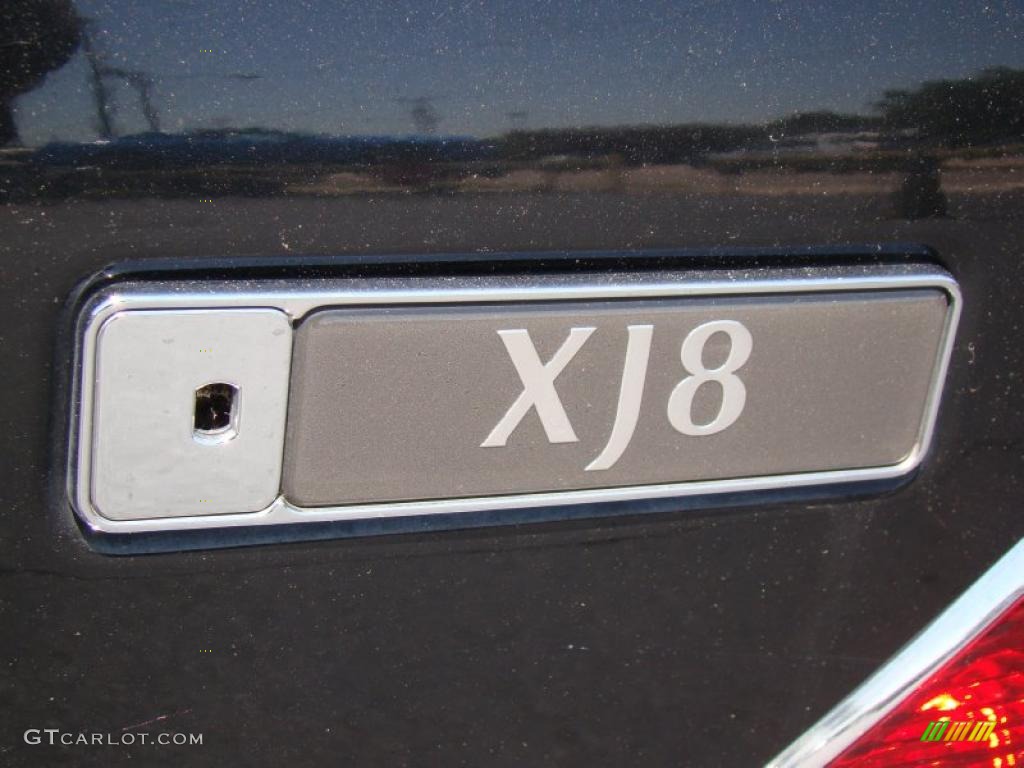 2001 Jaguar XJ XJ8 Marks and Logos Photo #48938224