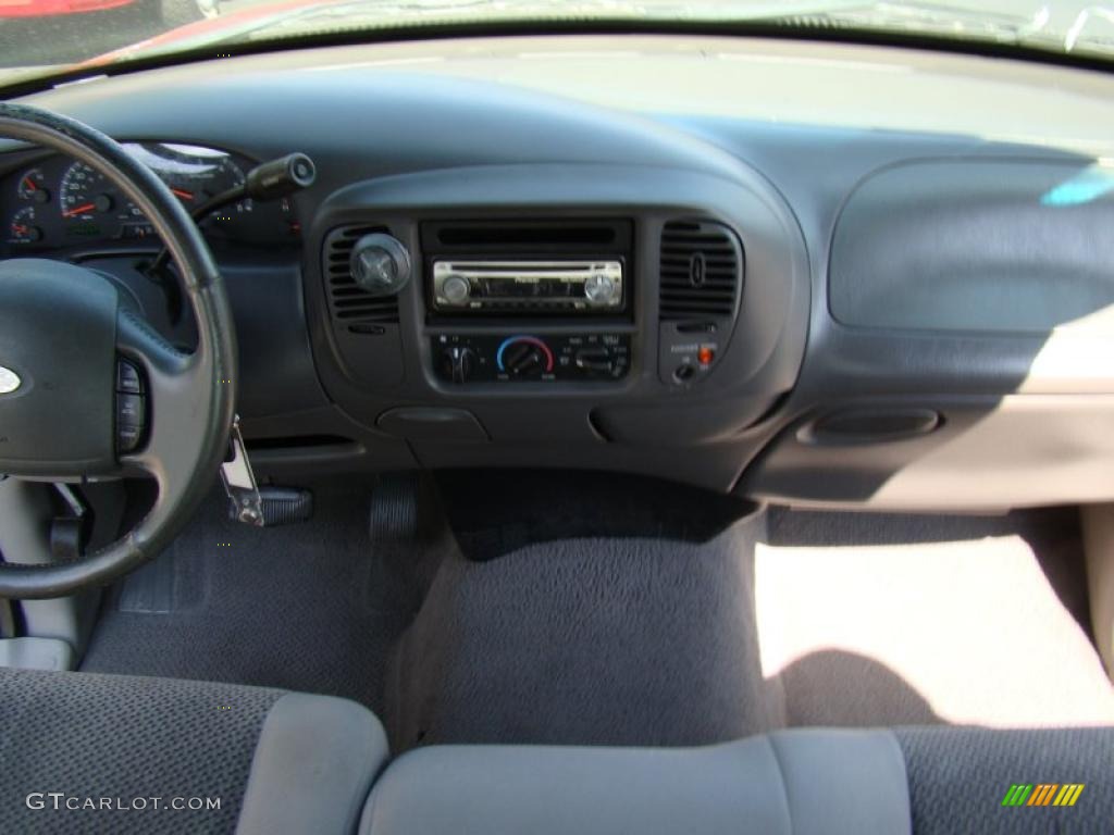 2002 F150 XLT Regular Cab - Dark Shadow Grey Metallic / Medium Graphite photo #12