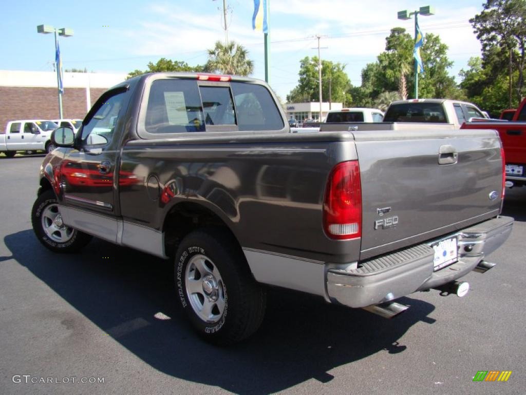 2002 F150 XLT Regular Cab - Dark Shadow Grey Metallic / Medium Graphite photo #27