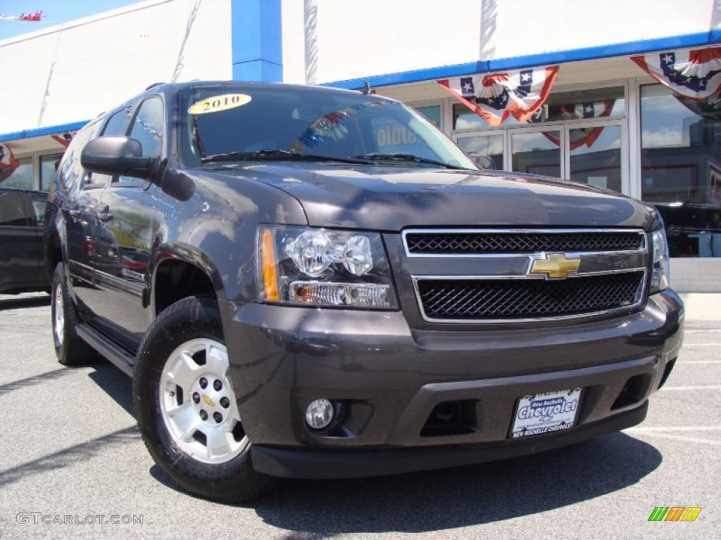 2010 Suburban LT 4x4 - Taupe Gray Metallic / Ebony photo #1