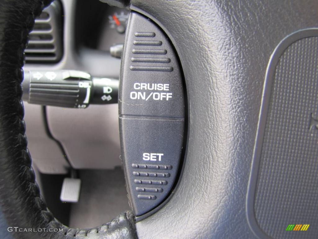2001 Dodge Ram 2500 SLT Quad Cab 4x4 Controls Photo #48940828