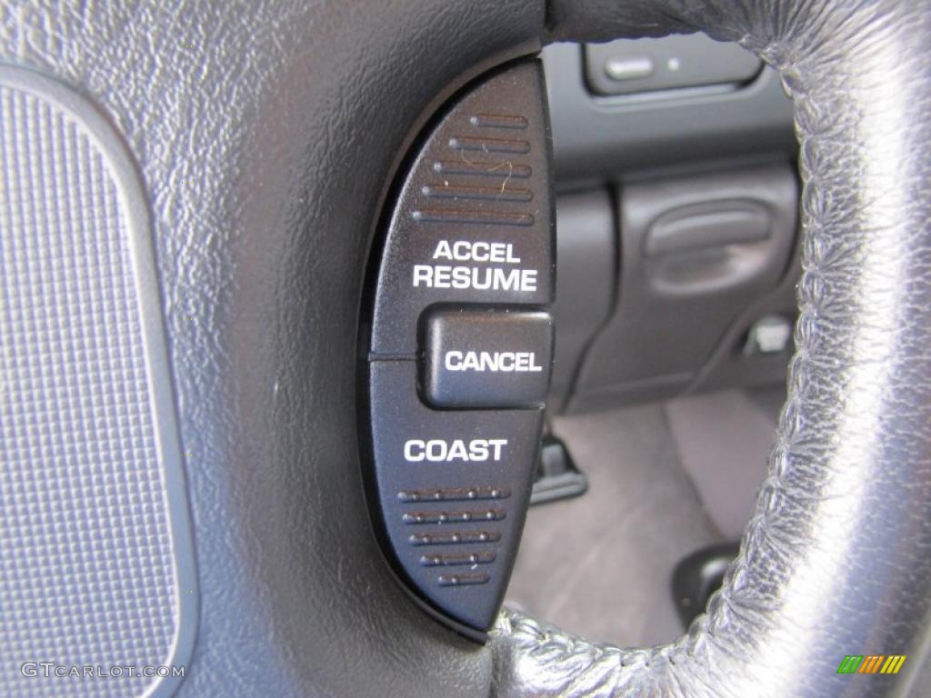 2001 Dodge Ram 2500 SLT Quad Cab 4x4 Controls Photo #48940843