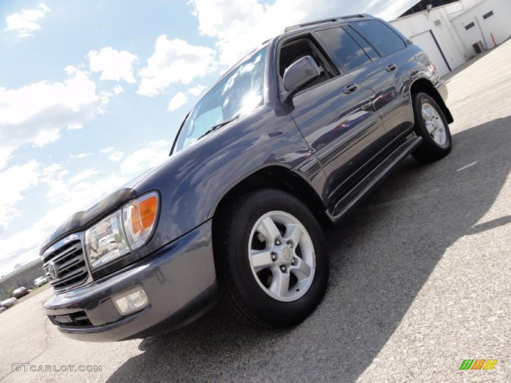 2005 Land Cruiser  - Galactic Gray Mica / Stone photo #2