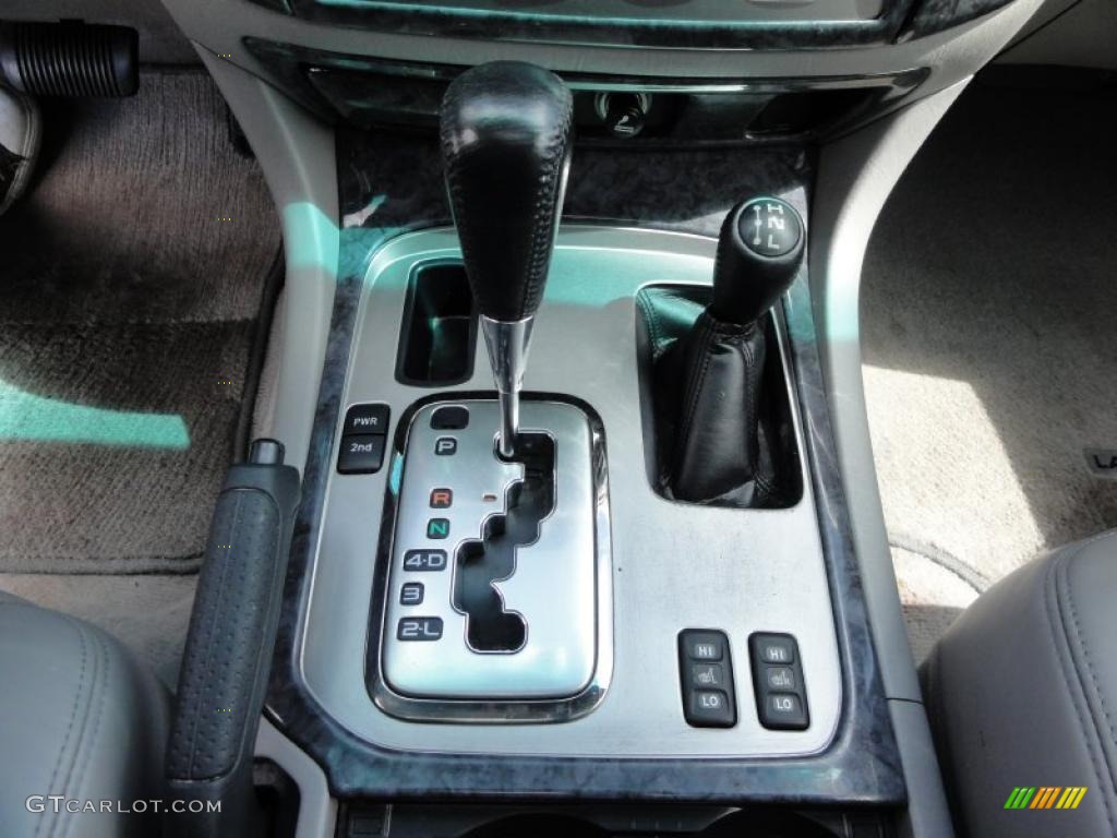 2005 Toyota Land Cruiser Standard Land Cruiser Model 5 Speed Automatic Transmission Photo #48941902