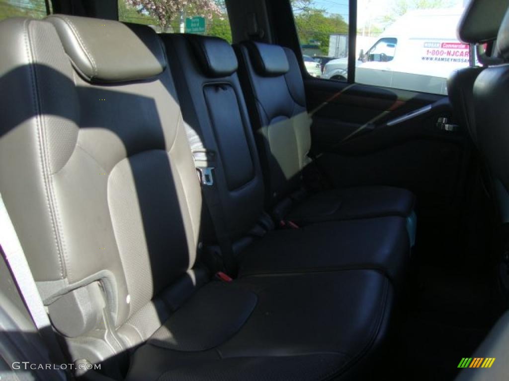 2008 Pathfinder LE V8 4x4 - Storm Gray / Graphite photo #34