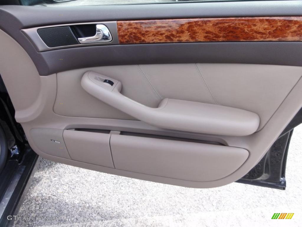 2000 Audi A6 4.2 quattro Sedan Door Panel Photos