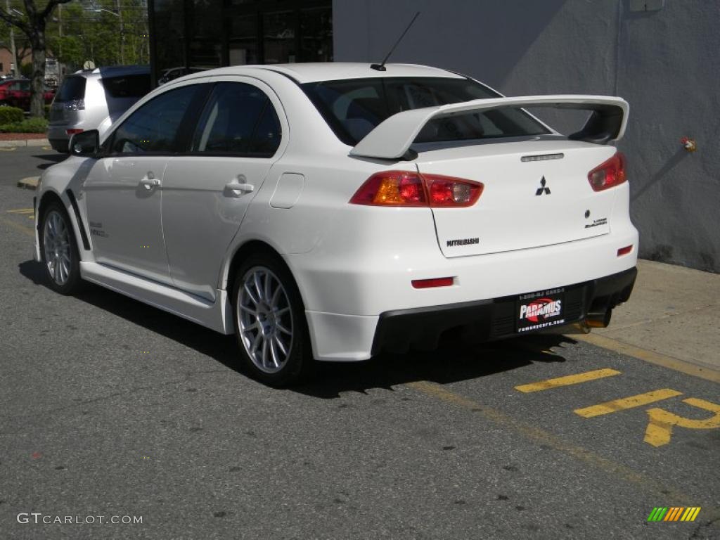 Wicked White 2008 Mitsubishi Lancer Evolution GSR Exterior Photo #48943558