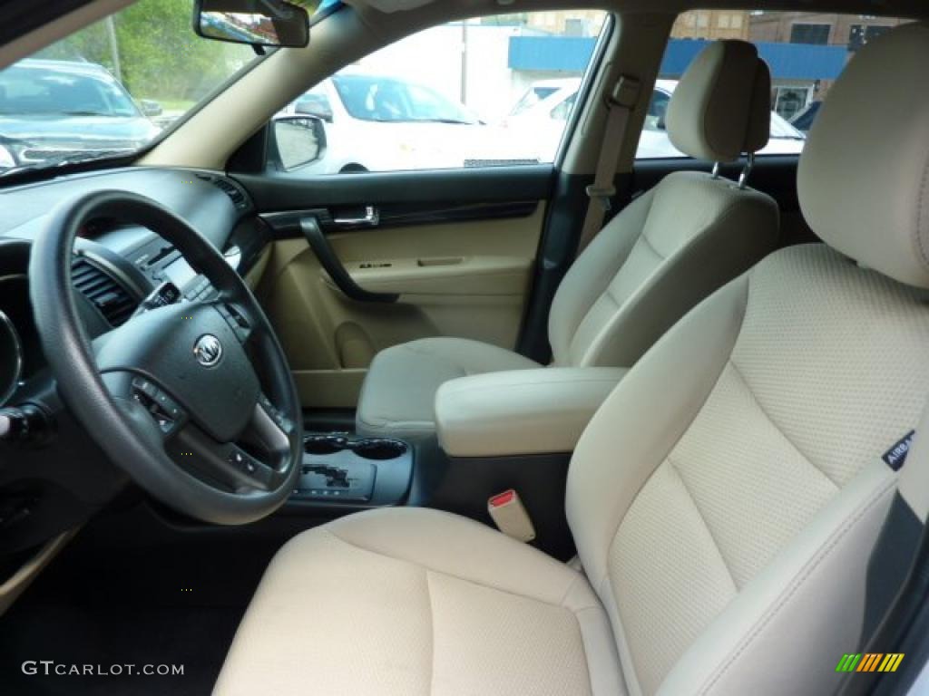 2011 Sorento LX V6 AWD - Snow White Pearl / Beige photo #12