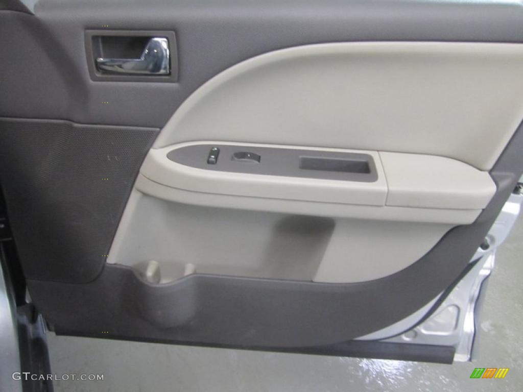 2009 Taurus X SEL AWD - Brilliant Silver Metallic / Medium Light Stone photo #26