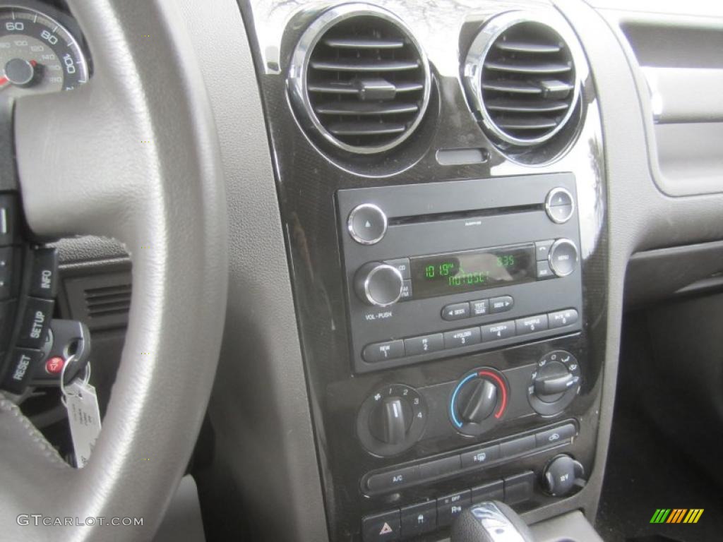 2009 Taurus X SEL AWD - Brilliant Silver Metallic / Medium Light Stone photo #34
