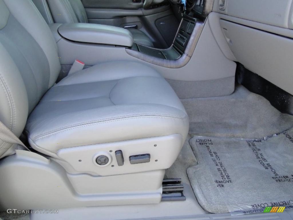 2006 GMC Yukon XL Denali AWD Controls Photo #48948110