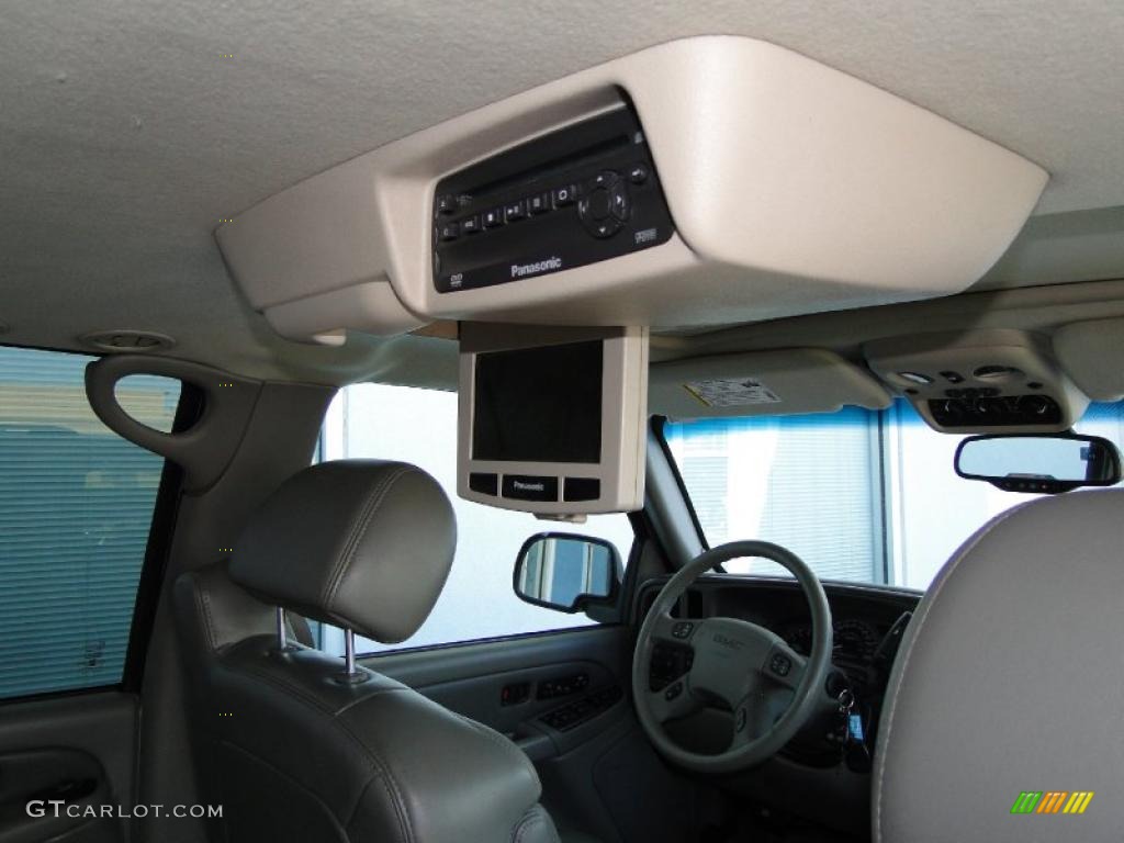 2006 GMC Yukon XL Denali AWD Controls Photo #48948199
