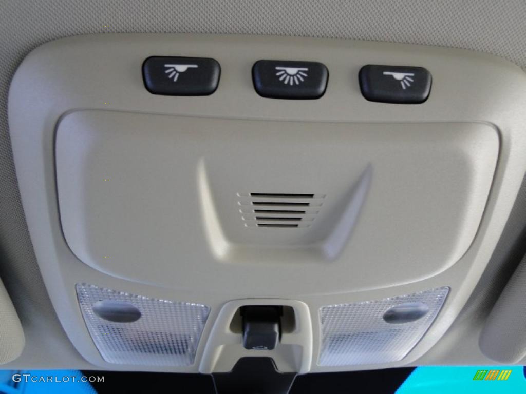 2007 Volvo XC90 3.2 AWD Controls Photo #48948763