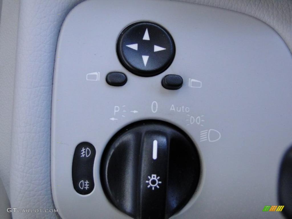 2006 Mercedes-Benz C 230 Sport Controls Photo #48949327