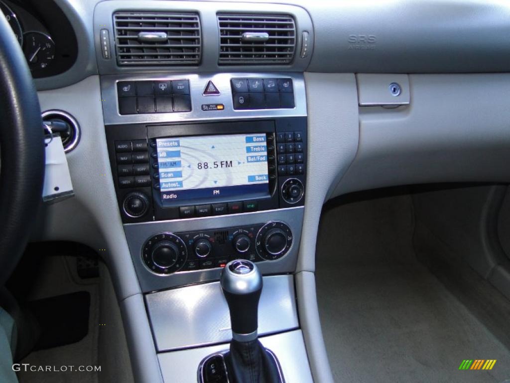 2006 Mercedes-Benz C 230 Sport Controls Photo #48949423