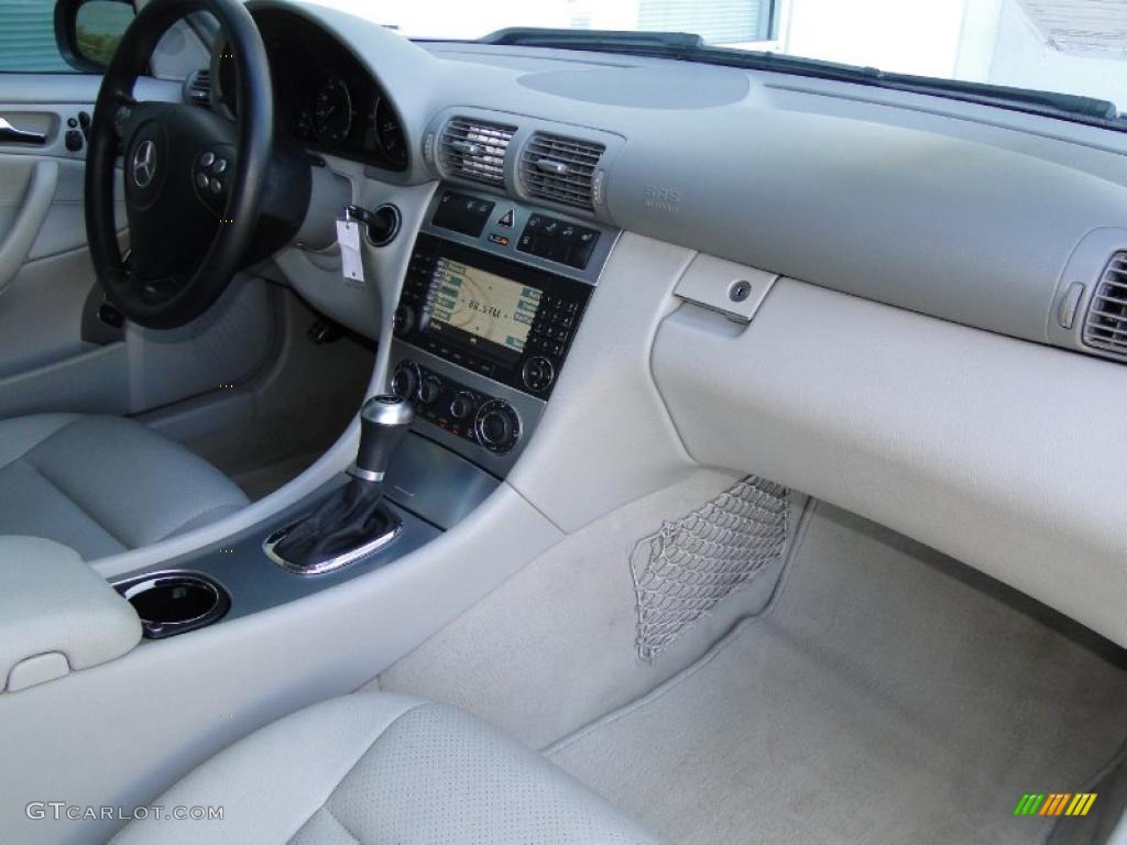 2006 Mercedes-Benz C 230 Sport Ash Dashboard Photo #48949504