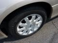 2009 Lincoln Town Car Signature Limited Wheel and Tire Photo