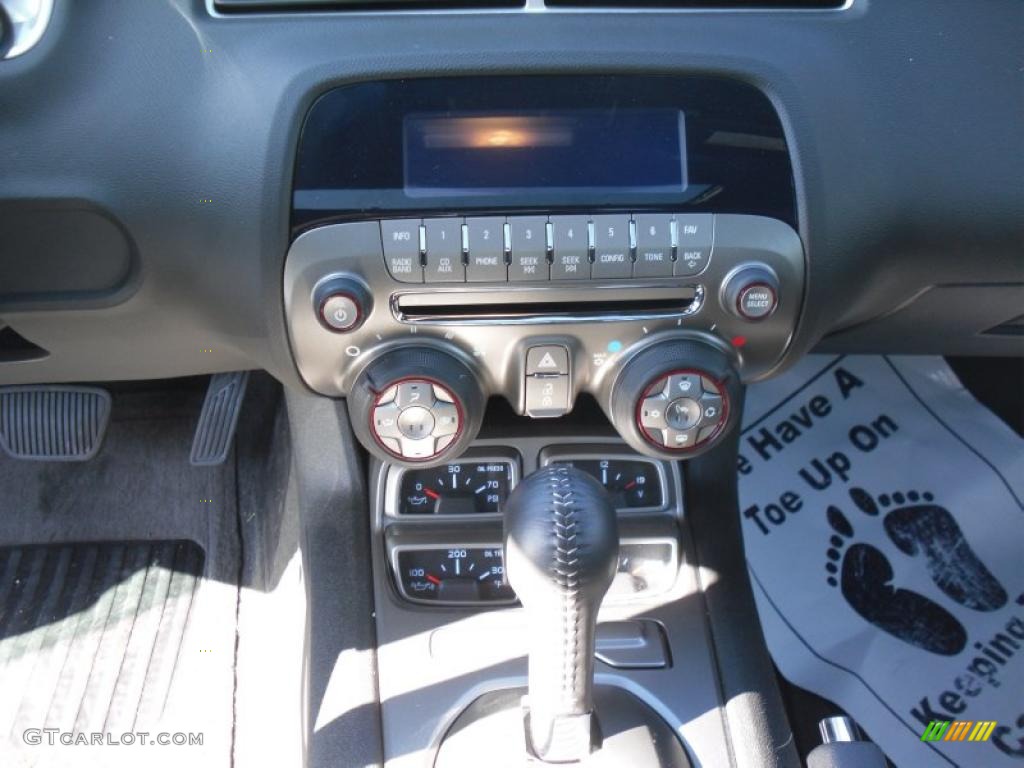 2010 Chevrolet Camaro SS/RS Coupe Controls Photo #48950488