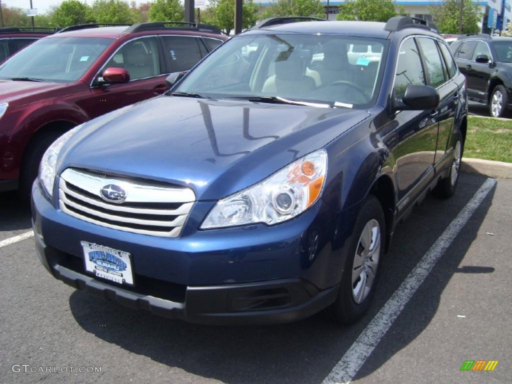 2011 Outback 2.5i Wagon - Azurite Blue Pearl / Warm Ivory photo #1