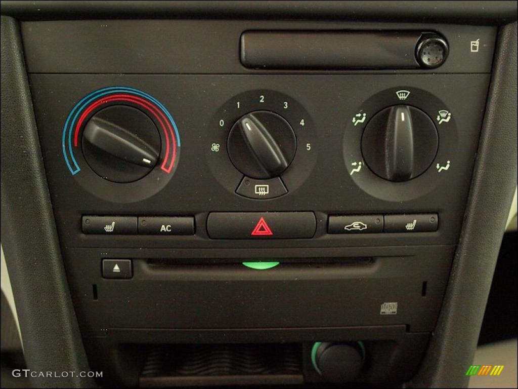 2005 Saab 9-3 Linear Sport Sedan Controls Photo #48951418