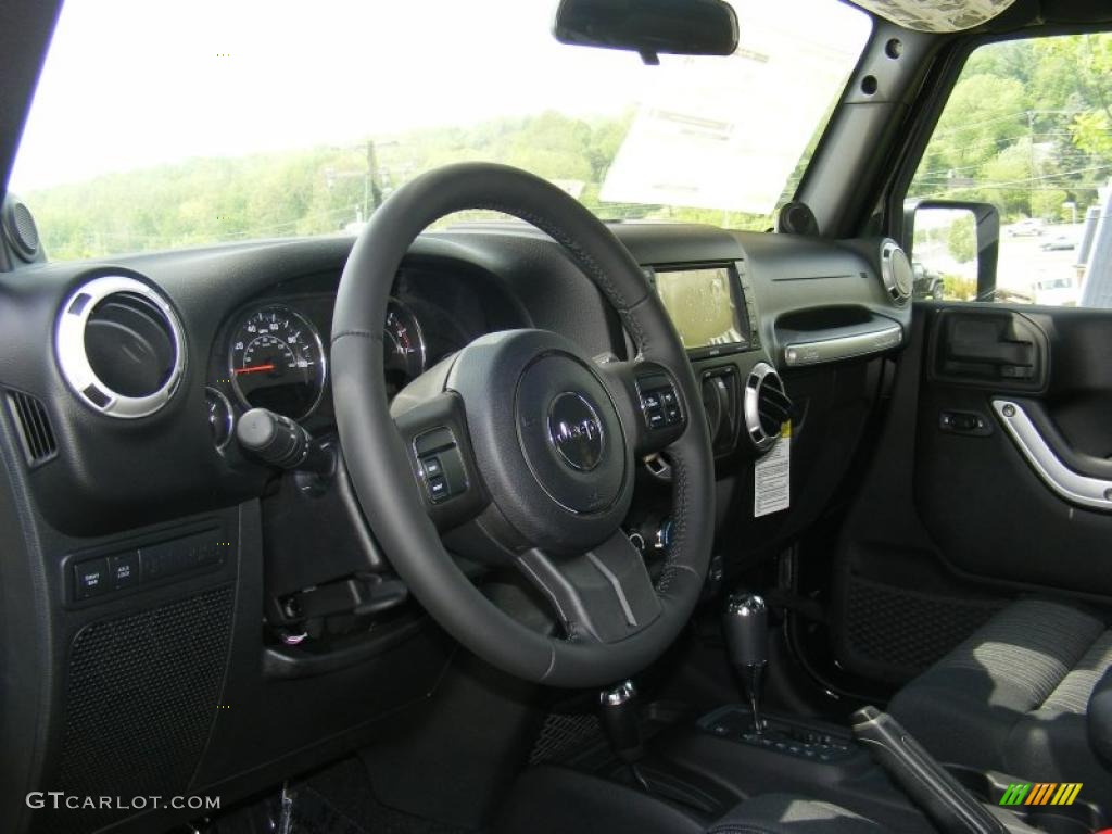 2011 Wrangler Rubicon 4x4 - Black / Black photo #5