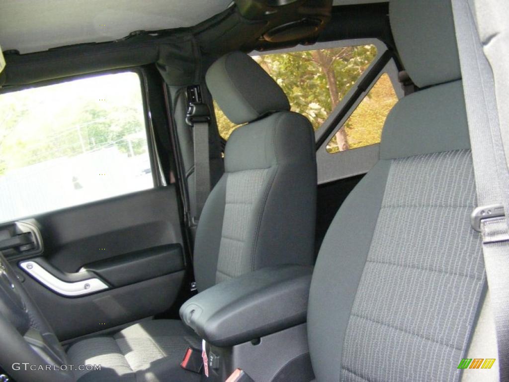 Black Interior 2011 Jeep Wrangler Rubicon 4x4 Photo #48952252