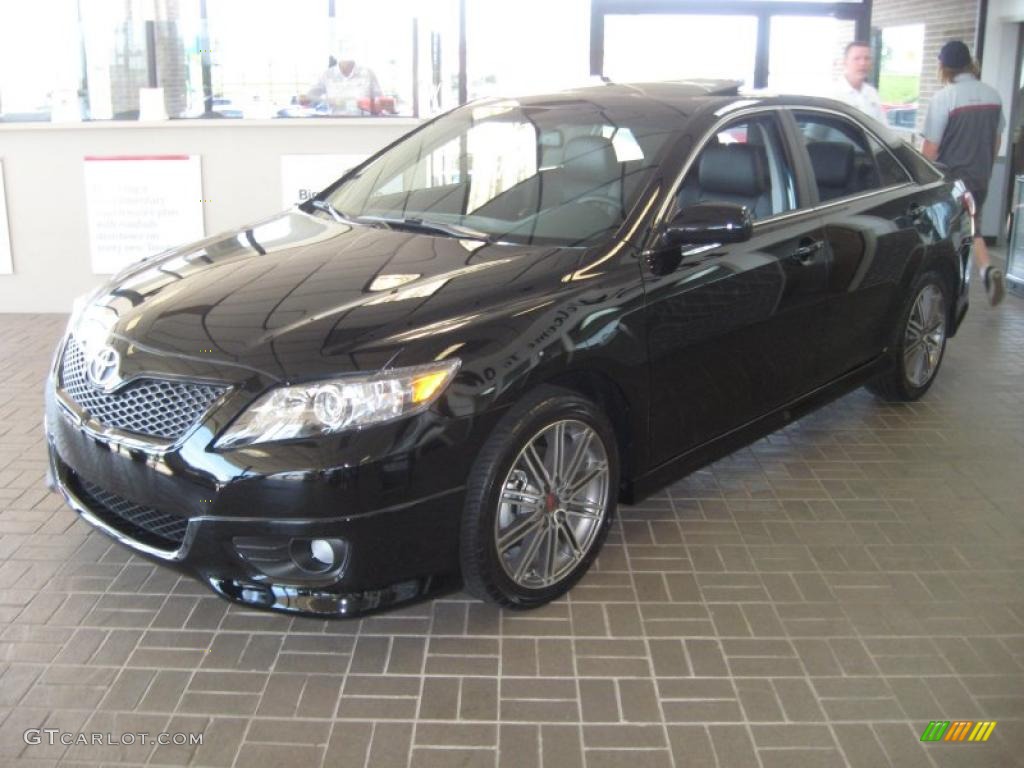 Black 2011 Toyota Camry SE Exterior Photo #48953797