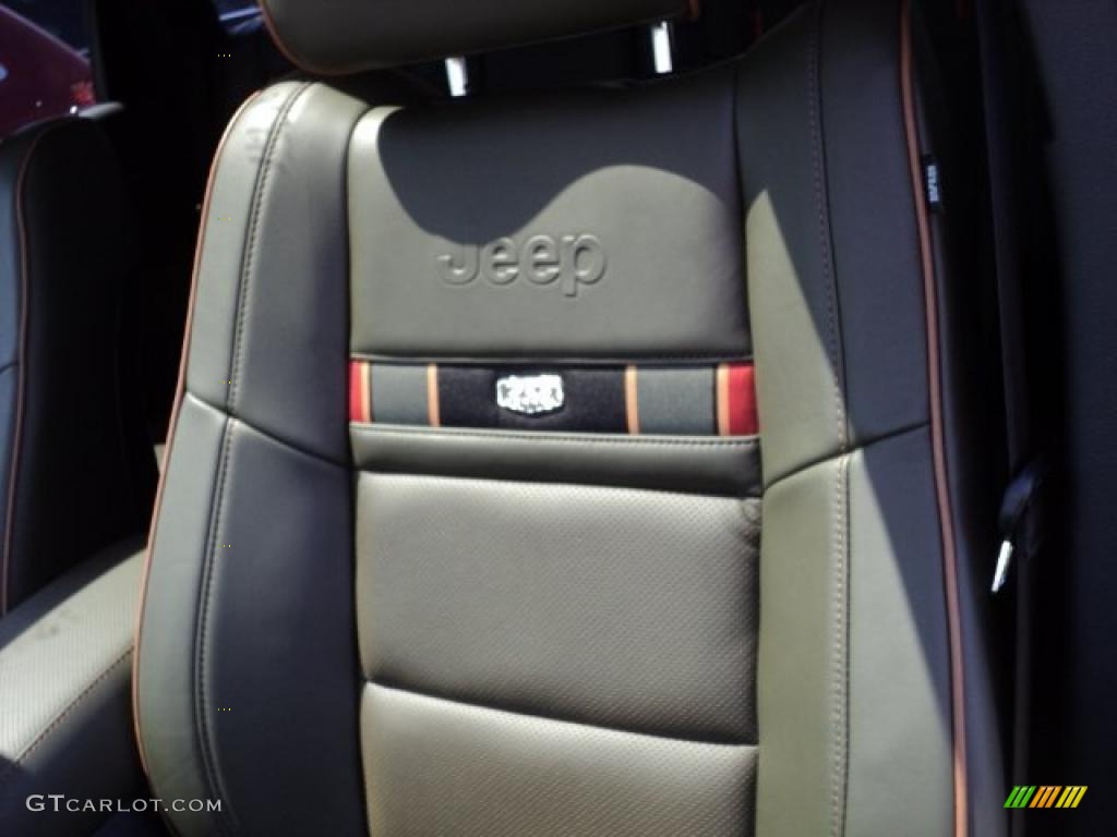 Black/Dark Olive Interior 2011 Jeep Grand Cherokee Laredo X 70th Anniversary 4x4 Photo #48954124
