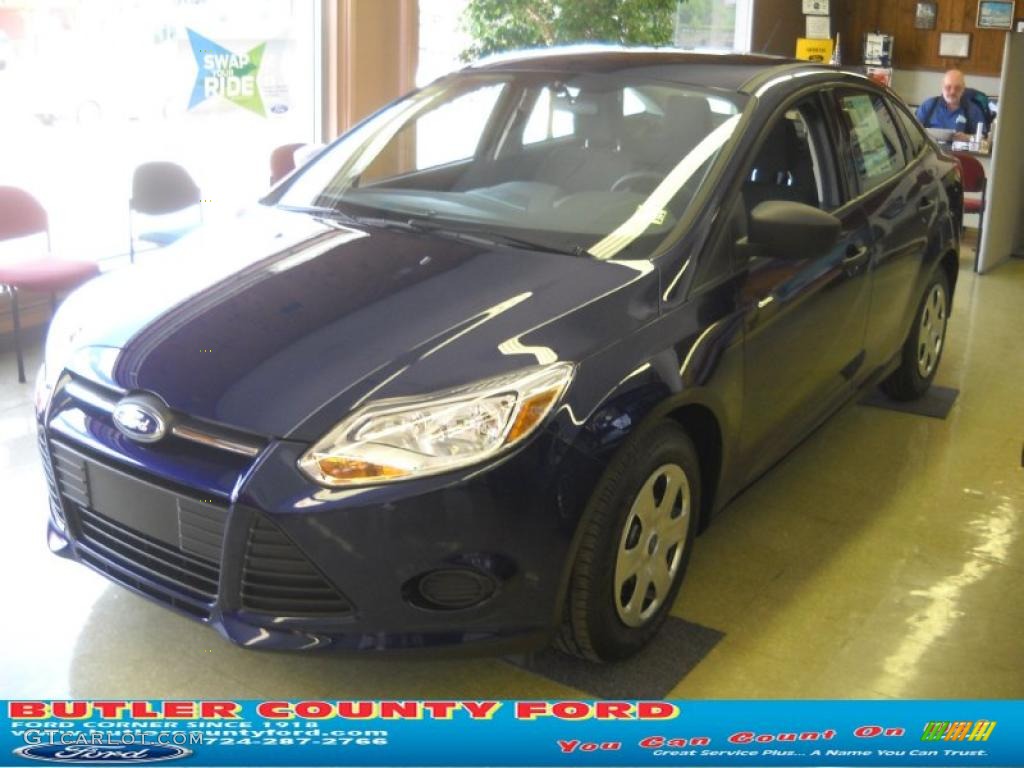 2012 Focus S Sedan - Kona Blue Metallic / Charcoal Black photo #3