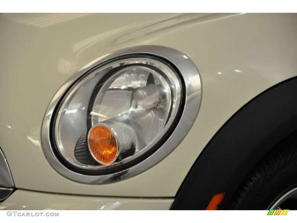 2010 Cooper Clubman - Pepper White / Punch Carbon Black Leather photo #10