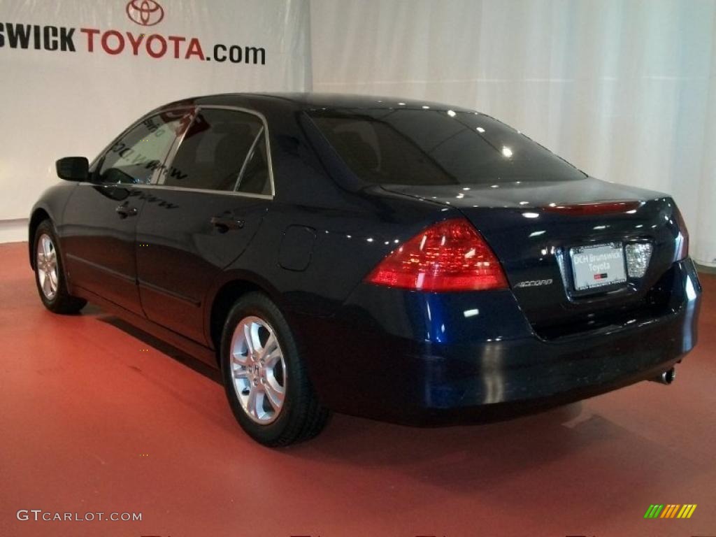 2007 Accord SE Sedan - Royal Blue Pearl / Gray photo #6