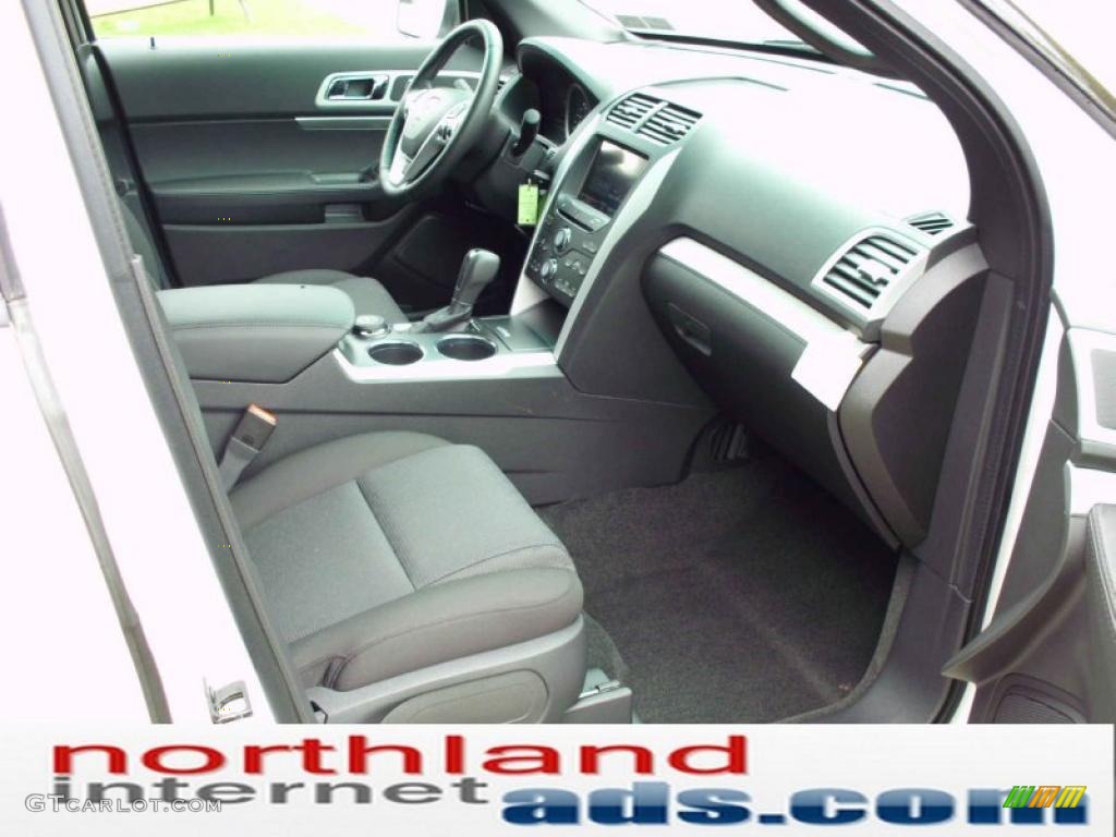 2011 Explorer XLT 4WD - White Platinum Tri-Coat / Charcoal Black photo #14