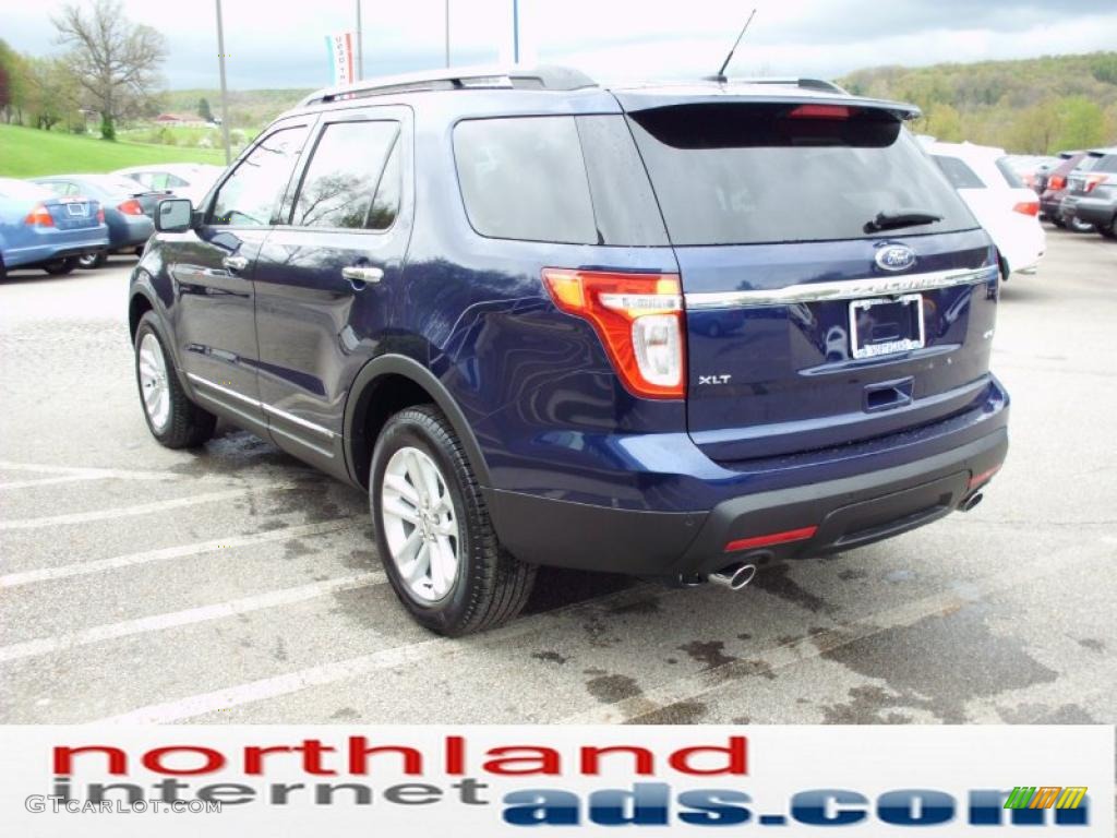 2011 Explorer XLT 4WD - Kona Blue Metallic / Charcoal Black photo #5