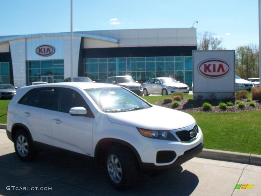 2011 Sorento LX AWD - Snow White Pearl / Black photo #1