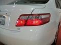 Super White - Camry LE Photo No. 17