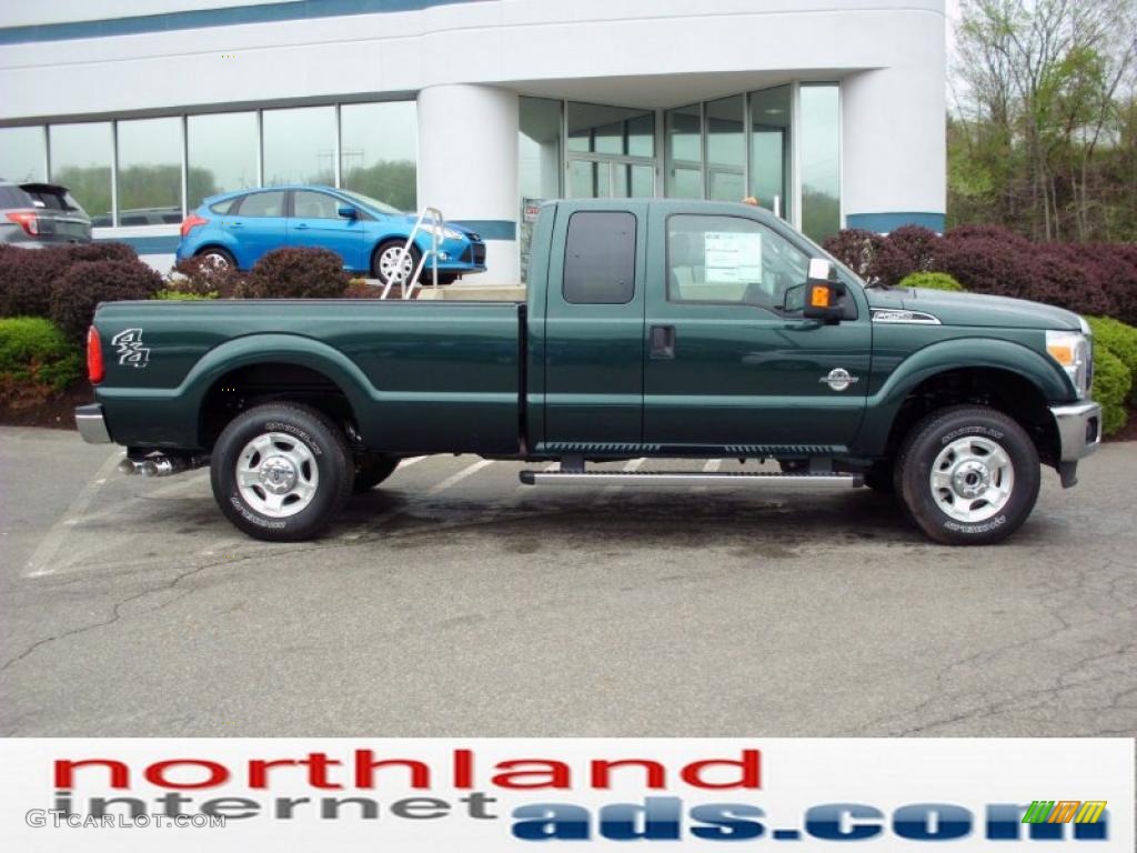 2011 F250 Super Duty XLT SuperCab 4x4 - Forest Green Metallic / Steel Gray photo #1