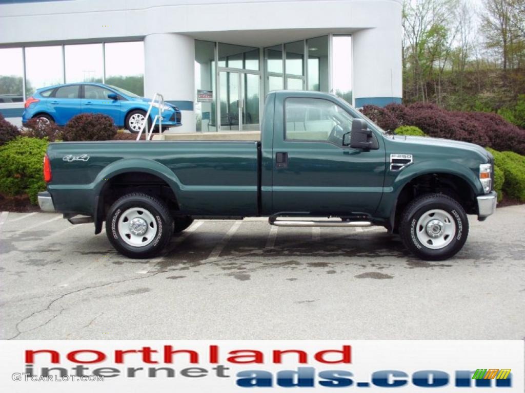 2008 F250 Super Duty XL Regular Cab 4x4 - Forest Green Metallic / Medium Stone photo #1