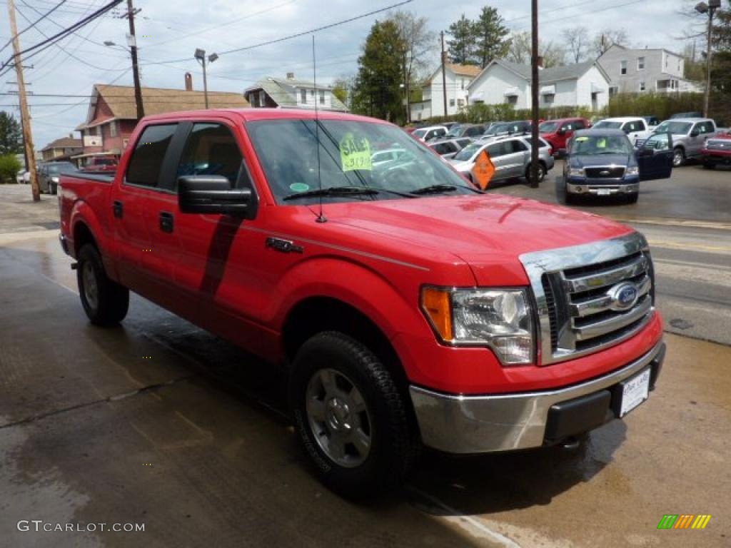 2010 F150 XLT SuperCrew 4x4 - Vermillion Red / Medium Stone photo #5