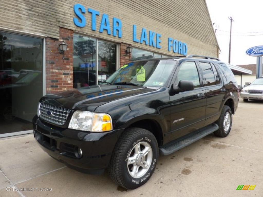 2004 Explorer XLT 4x4 - Black / Graphite photo #1