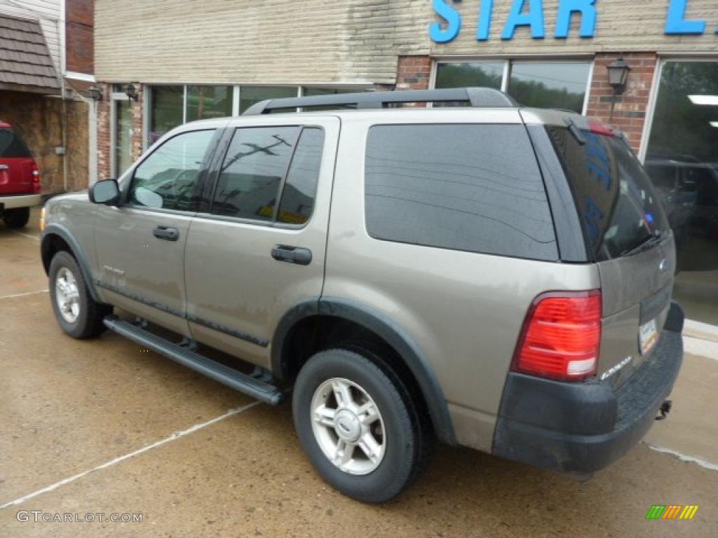 2005 Explorer XLS 4x4 - Mineral Grey Metallic / Graphite photo #2