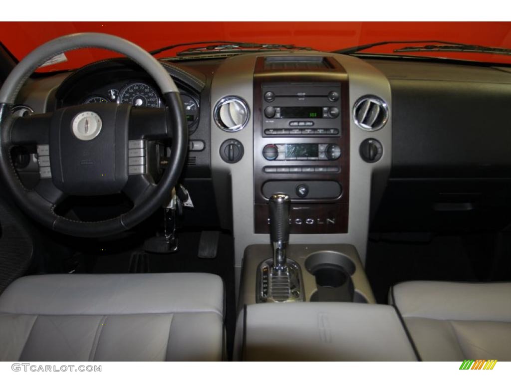 2006 Lincoln Mark LT SuperCrew 4x4 Dove Grey Dashboard Photo #48969779