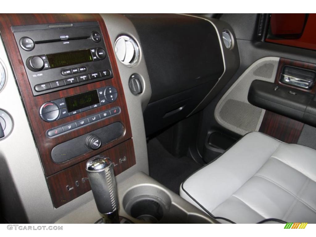2006 Lincoln Mark LT SuperCrew 4x4 Dove Grey Dashboard Photo #48970060